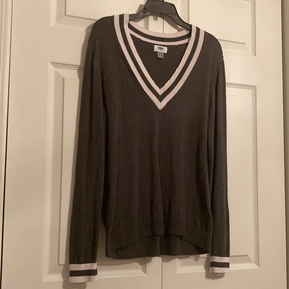 Old Navy Gray Sweater